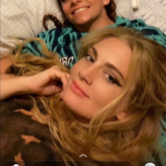 Meet your Posher, Jennifer - Picture 1 of 1